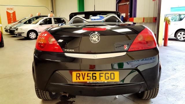 2006 Vauxhall Tigra 1.4 16V 2d image 3