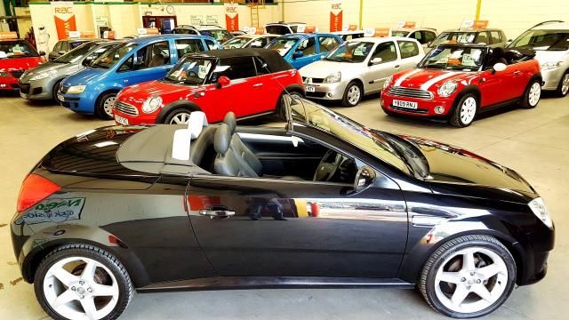 2006 Vauxhall Tigra 1.4 16V 2d image 4