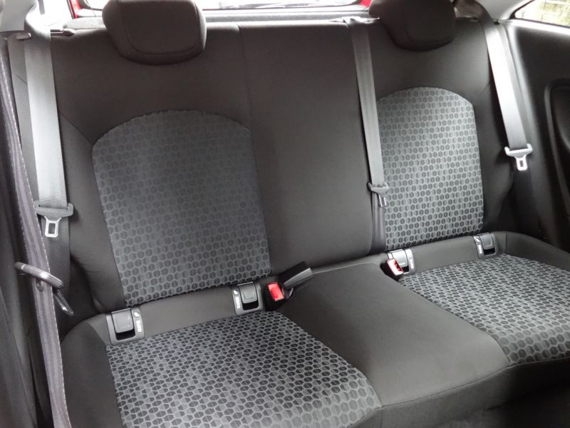 2015 Vauxhall Corsa 1.4 ecoFLEX image 8