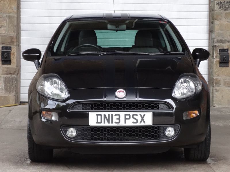 2013 Fiat Punto 1.4 image 2