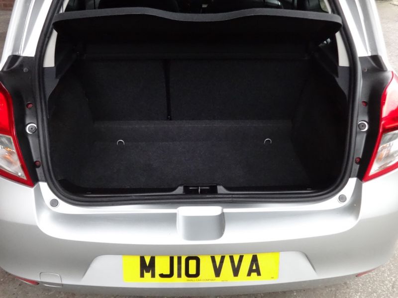 2010 Renault Clio 1.1 image 6