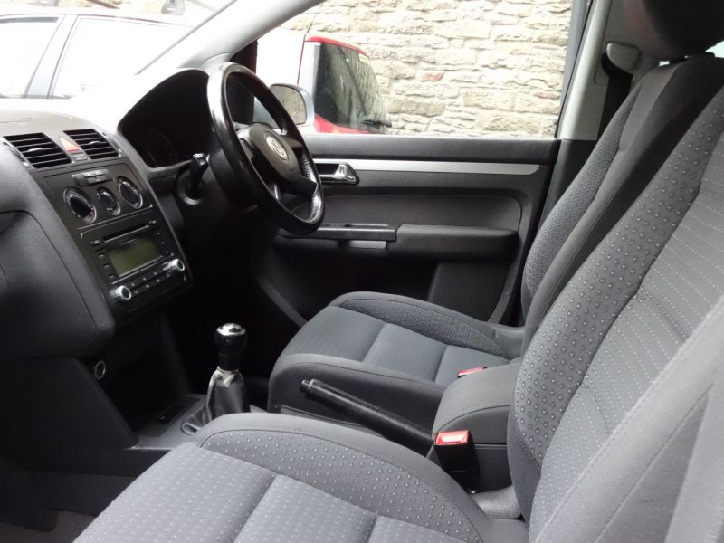 2010 Renault Clio 1.1 image 7