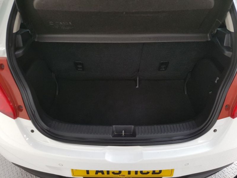 2013 Mazda 2 1.5 Sport 5d image 10