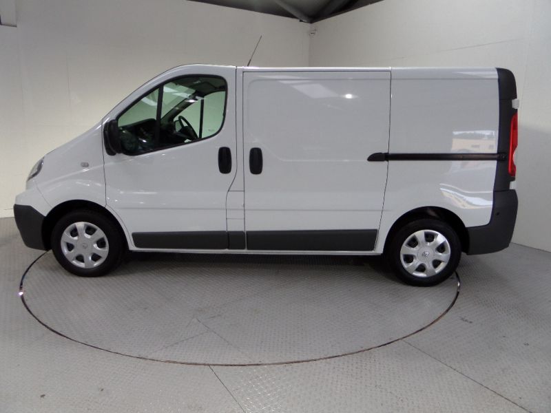 2012 Renault Trafic 2.0 SL27 DCI S/R 3d image 3