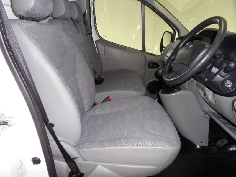 2012 Renault Trafic 2.0 SL27 DCI S/R 3d image 8