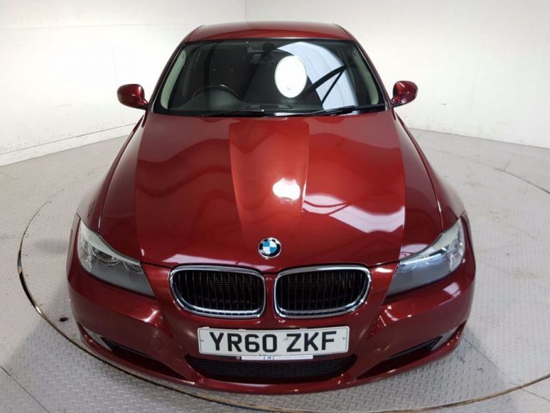 2010 BMW 2.0 318D ES 4d image 2