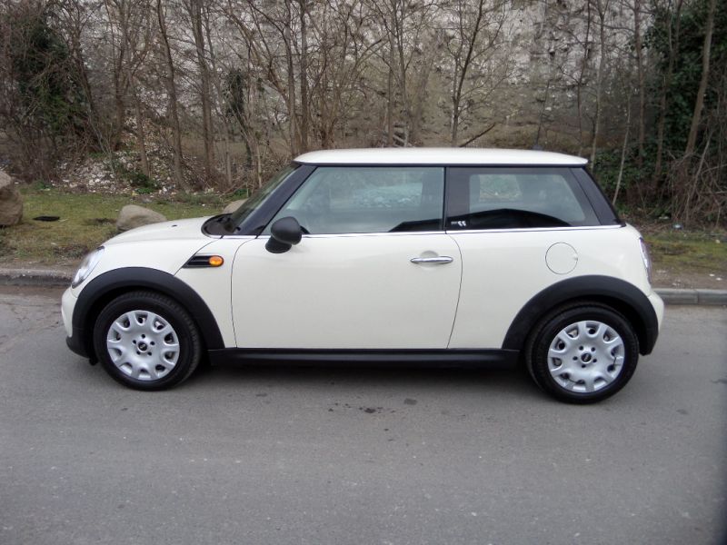 2013 Mini Hatch One 1.6 3d image 5