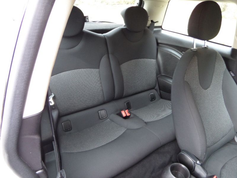 2013 Mini Hatch One 1.6 3d image 9