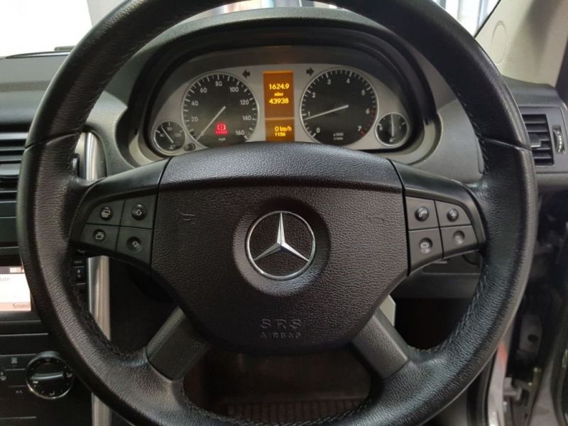 2011 Mercedes-Benz 1.5 B160 SE 5d image 6
