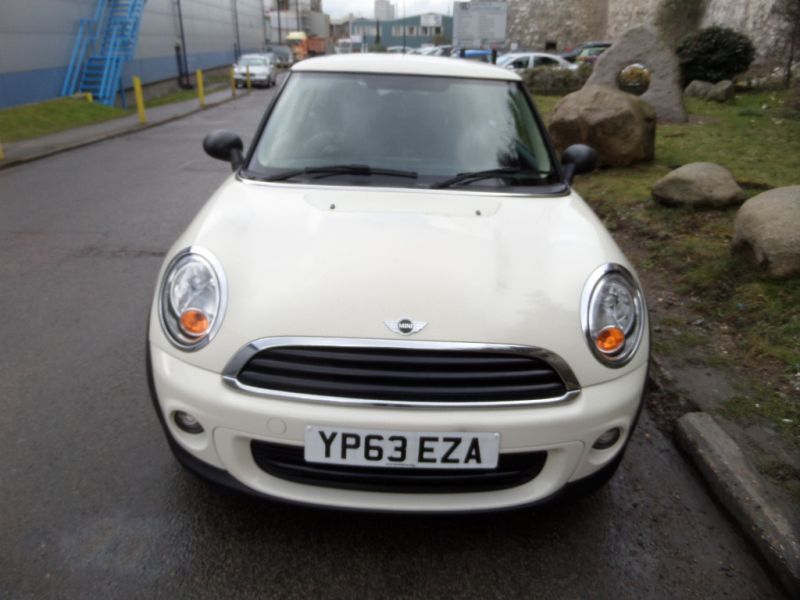 2013 Mini Hatch One 1.6 3d image 4