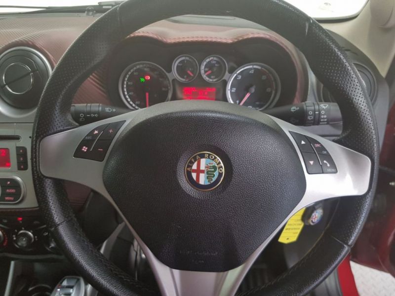 2012 Alfa Romeo MiTo 1.6 3d image 7