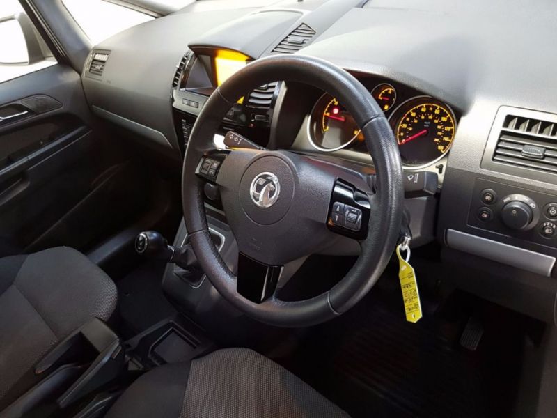 2013 Vauxhall Zafira 1.7 CDTI 5d image 7