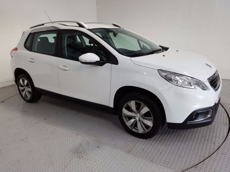 2013 Peugeot 2008 1.2 5d image 1