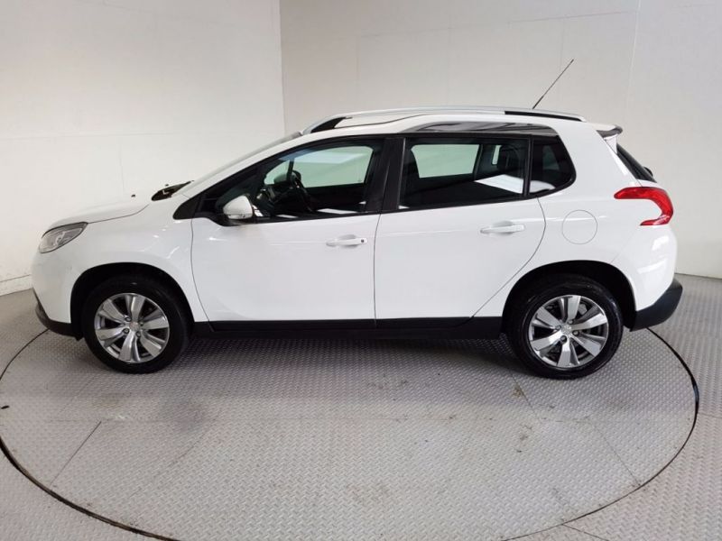 2013 Peugeot 2008 1.2 5d image 3