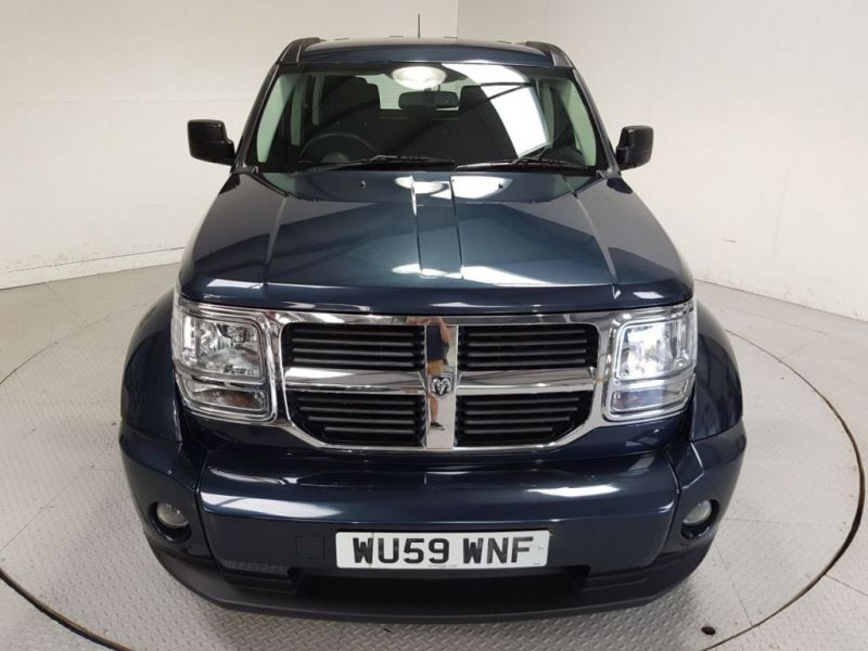 2009 Dodge Nitro 2.8 SXT TD 5d image 2