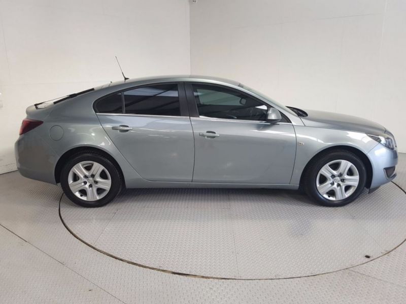 2013 Vauxhall Insignia 1.8 5d image 5