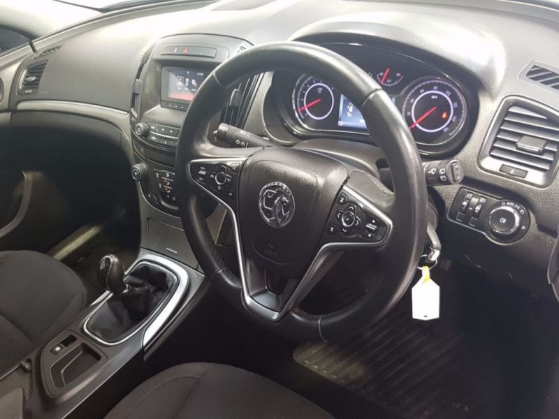 2013 Vauxhall Insignia 1.8 5d image 7