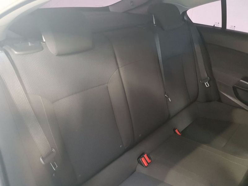 2013 Vauxhall Insignia 1.8 5d image 9