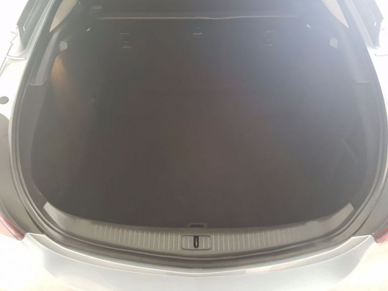 2013 Vauxhall Insignia 1.8 5d image 10