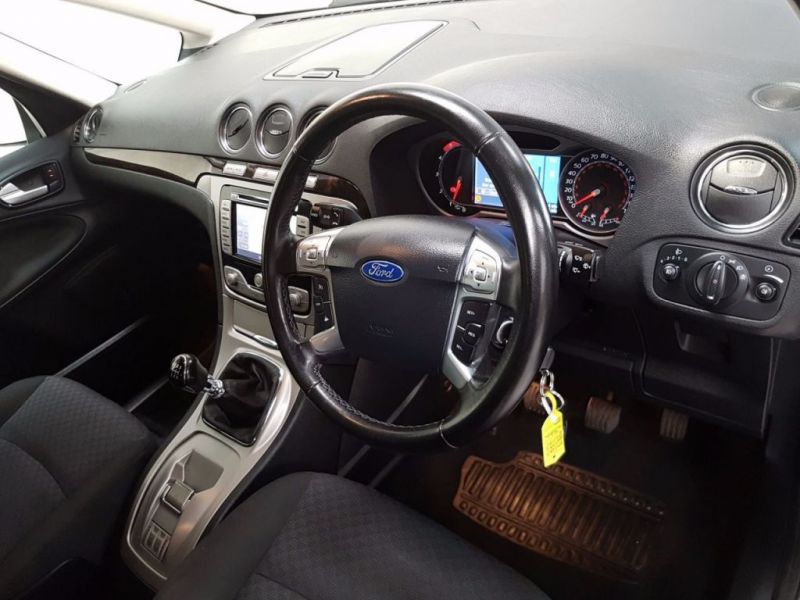 2010 Ford Galaxy 2.0 Ghia TDCI 5d image 7