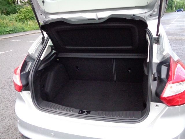 2013 Ford Focus 1.6 Zetec 5d image 6