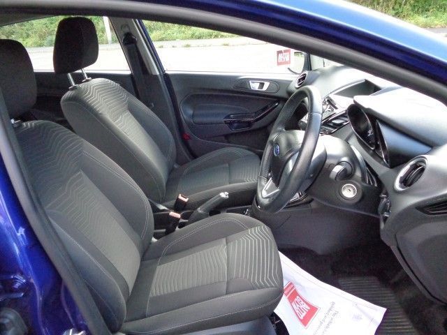 2014 Ford Fiesta 1.2 Zetec 5d image 9