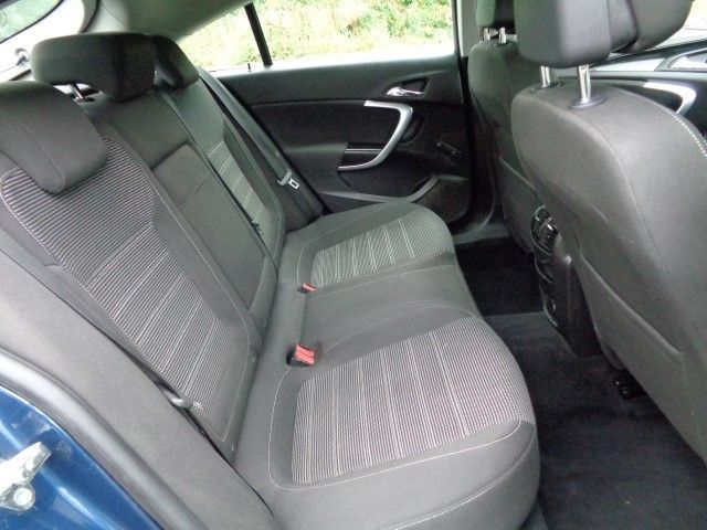 2013 Vauxhall Insignia 2.0 SRI CDTI 5d image 7