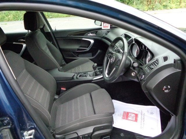 2013 Vauxhall Insignia 2.0 SRI CDTI 5d image 9