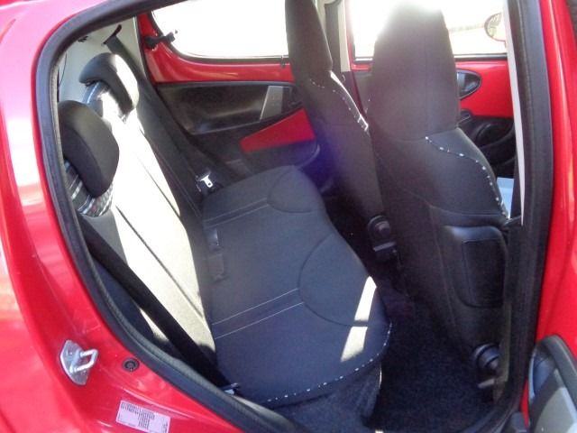 2013 Citroen C1 1.0 VTR 5d image 7