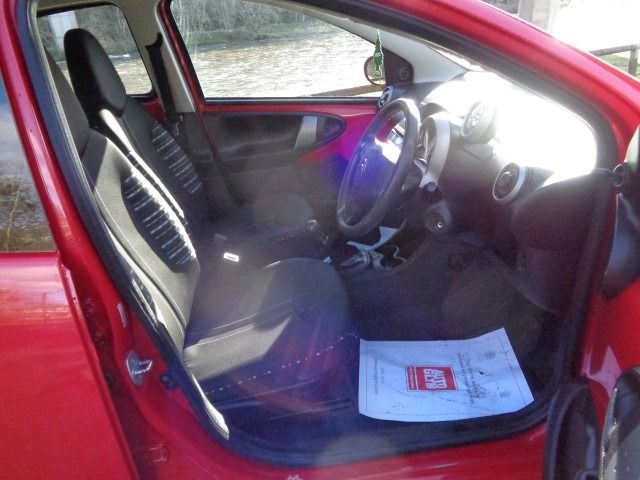 2013 Citroen C1 1.0 VTR 5d image 9