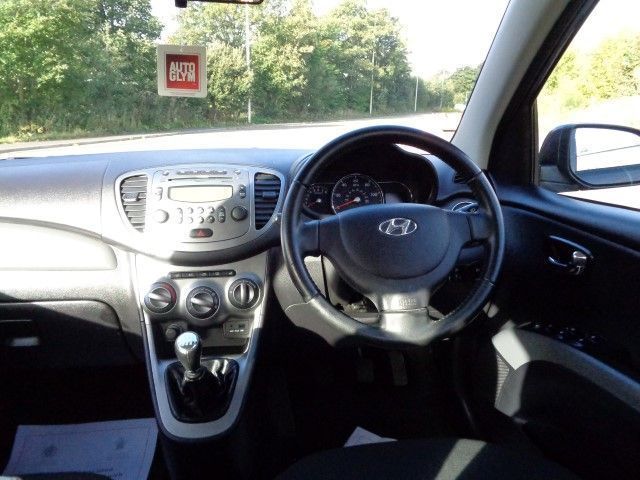 2011 Hyundai i10 1.2 Style 5d image 8