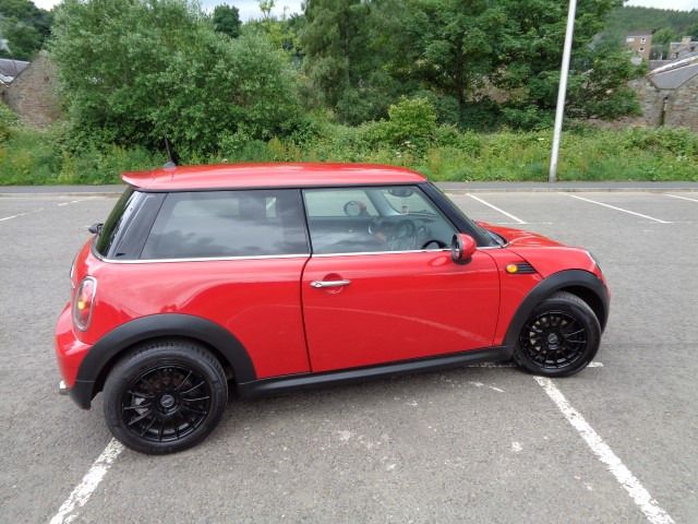 2007 Mini Hatch Cooper 3d image 4