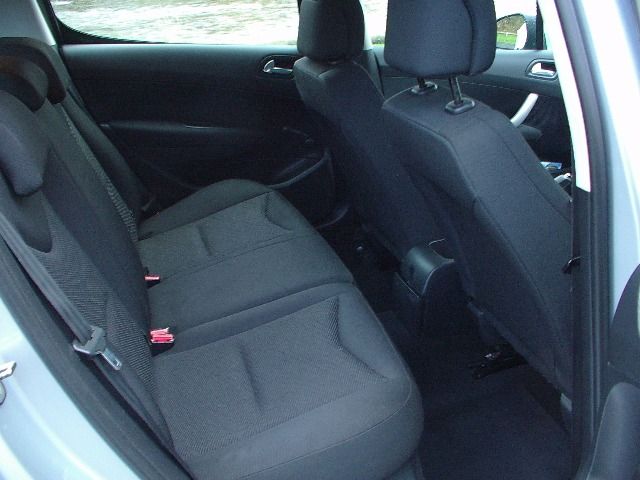 2008 Peugeot 308 1.4 S 5d image 6