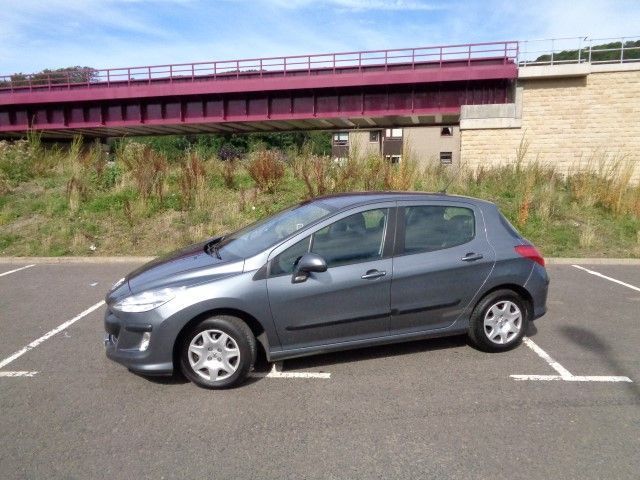 2009 Peugeot 308 1.4 XL 5d image 2
