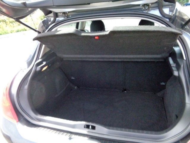 2009 Peugeot 308 1.4 XL 5d image 6