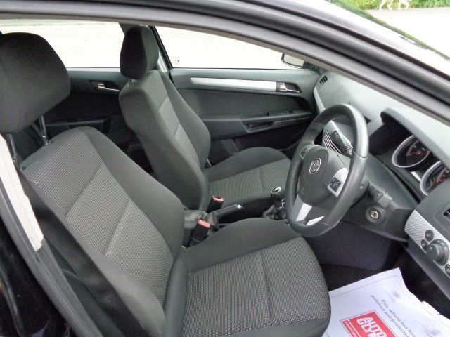 2006 Vauxhall Astra 1.9 SRI CDTI 5d image 9
