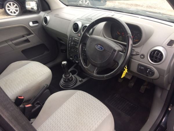 2003 Ford Fusion 1.6 image 8