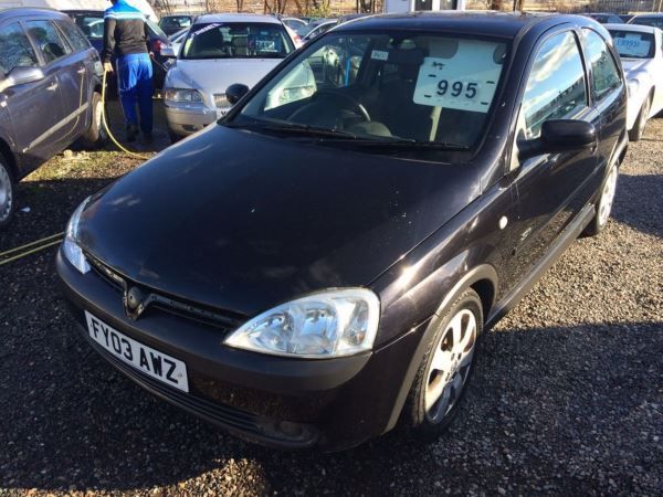 2003 Vauxhall Corsa 1.2i 16V SXi image 1