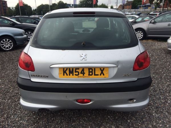 2004 Peugeot 206 1.1 S image 5