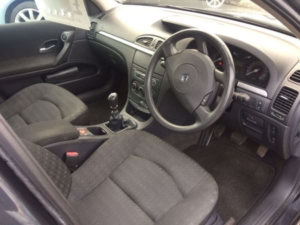 2005 Renault Laguna 1.9 dCi image 8