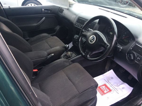 2002 Volkswagen Golf 1.9 GT TDI image 8