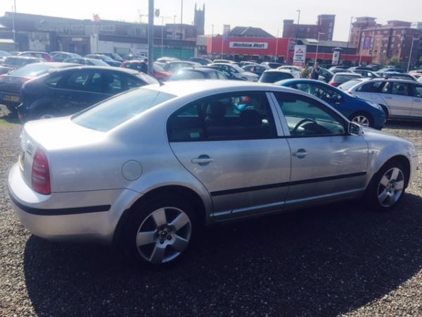 2003 Skoda Superb 1.9 TDI image 6