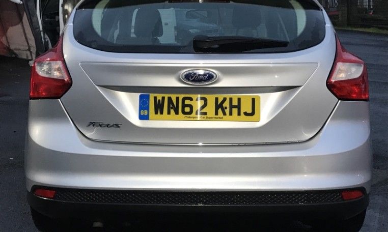 2012 Ford Focus 1.6 Ti-VCT Zetec 5dr image 5