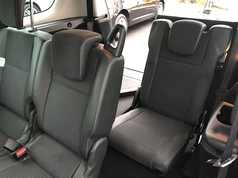 2011 Renault Grand Scenic 1.5 TD Dynamique Tom Tom 5dr image 9