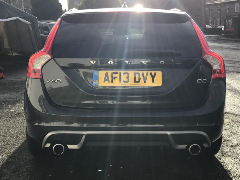 2013 Volvo V60 1.6 D2 R-Design 5dr image 3