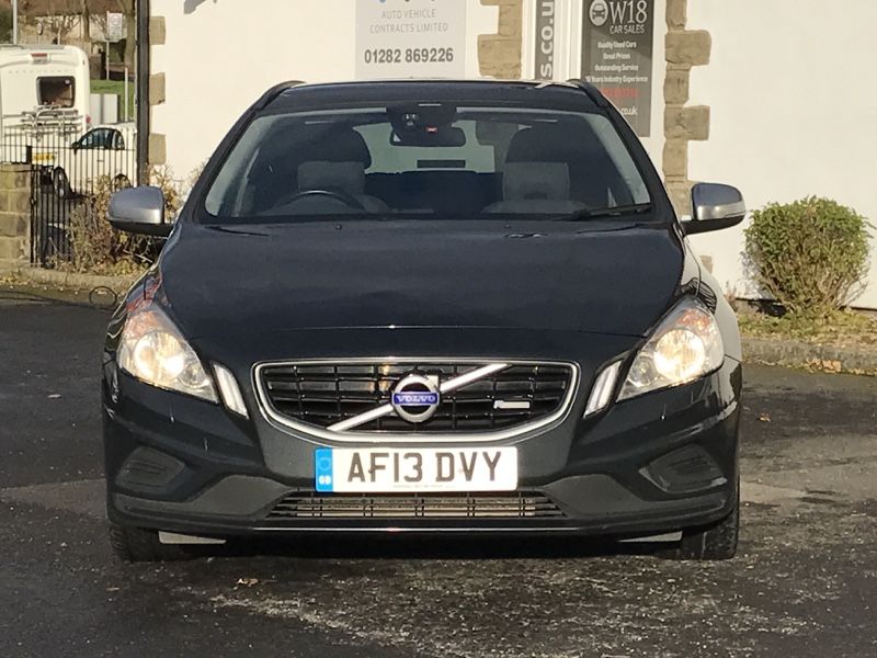 2013 Volvo V60 1.6 D2 R-Design 5dr image 5