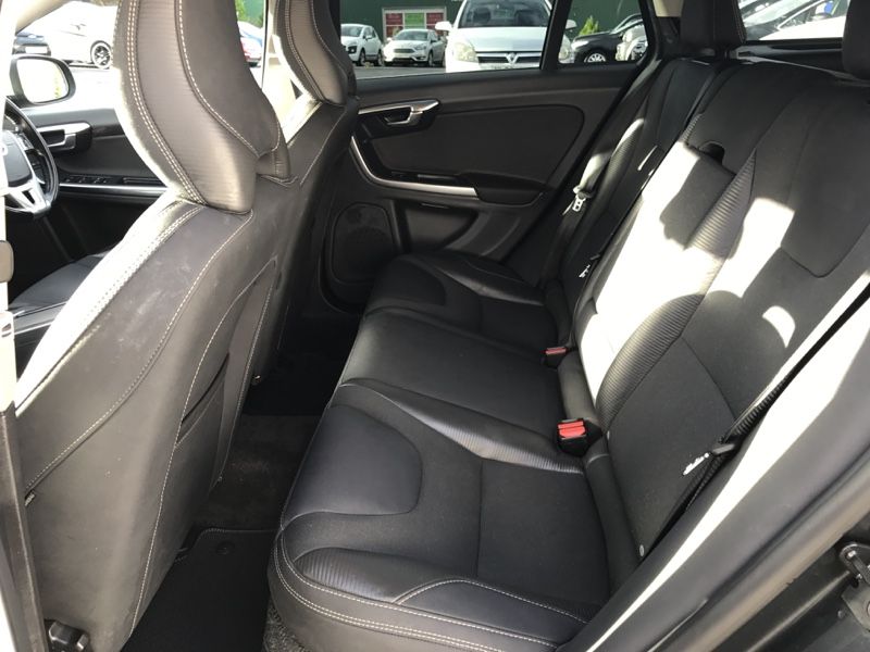 2013 Volvo V60 1.6 D2 R-Design 5dr image 8