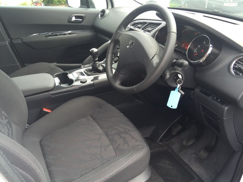 2013 Peugeot 3008 1.6 HDi FAP Active 5dr image 7