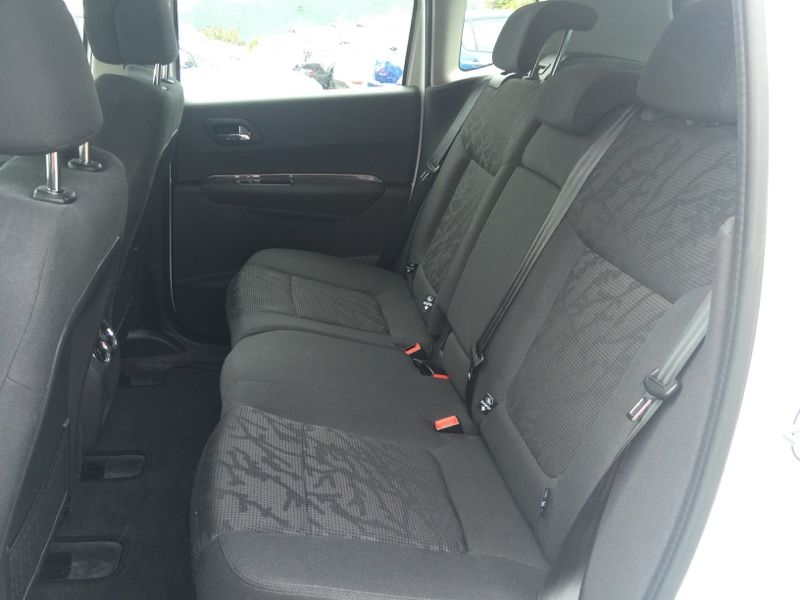 2013 Peugeot 3008 1.6 HDi FAP Active 5dr image 8