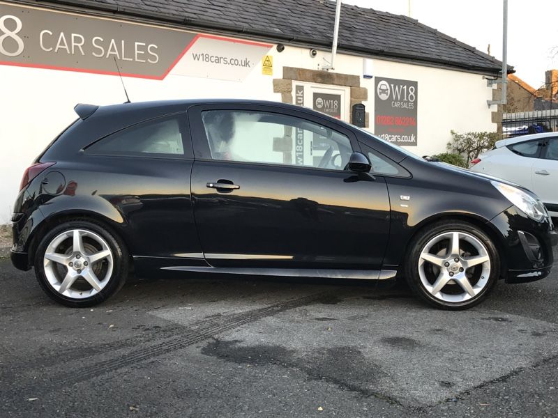 2011 Vauxhall Corsa 1.4 i 16v SRi 3dr image 2